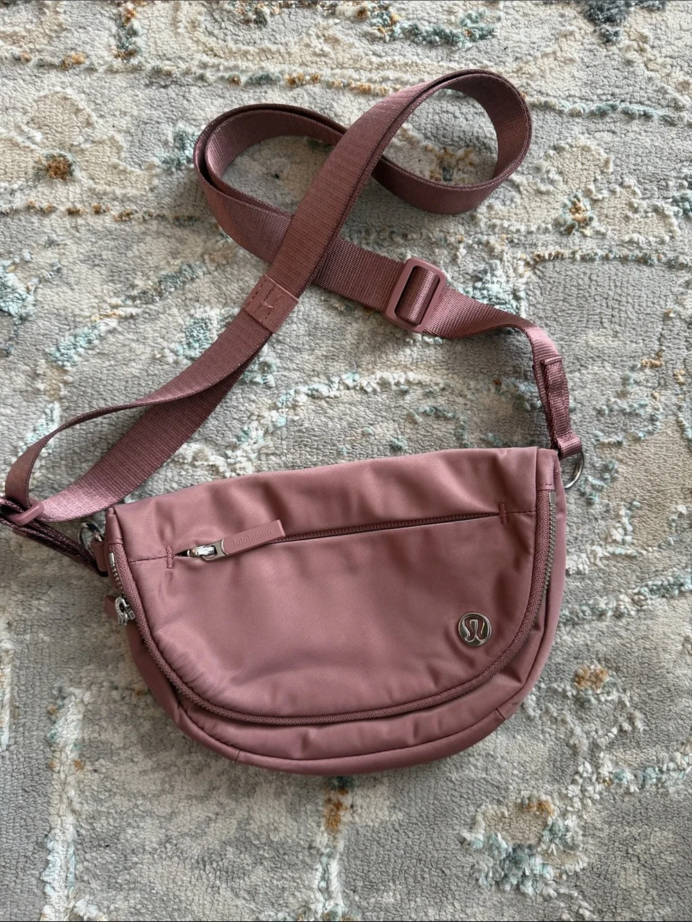 lululemon 2l festival bag All Night Micro (Black/Gold): Handbags lululemon athletica | Bags |